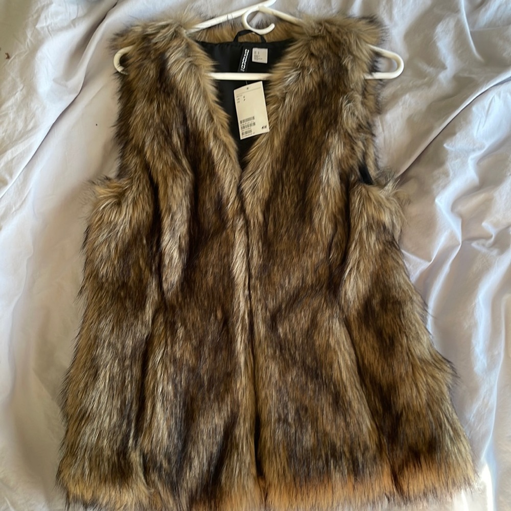NWT H&M Faux Fur Vest